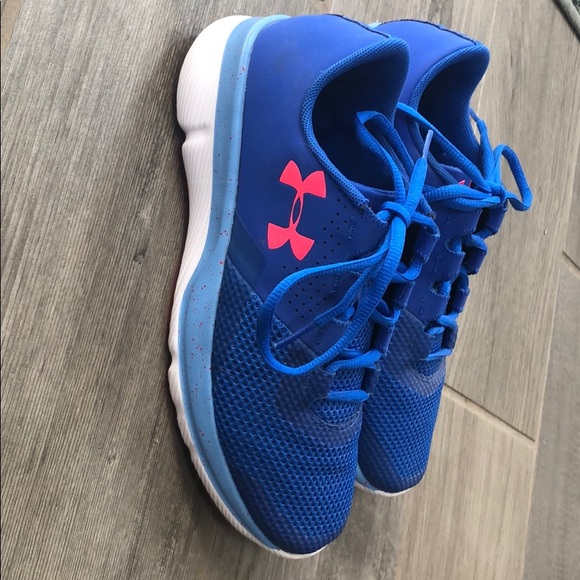 Shoes - Picture 3 of 4